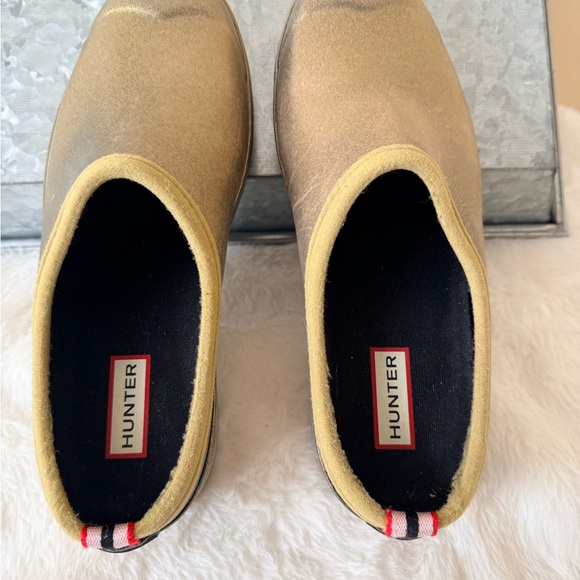 Hunter Metallic Gold Slip-Ons - Picture 3 of 8